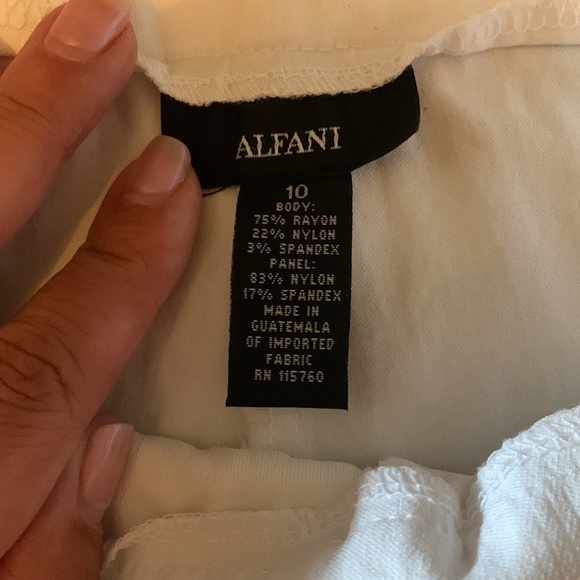 Alfani tummy control pull-on ankle pant size 10 - Picture 3 of 3